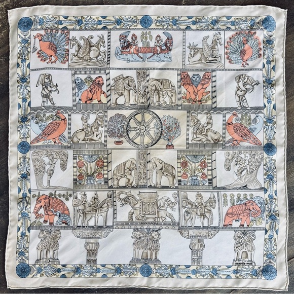 HERMÈS 100% Silk Scarf Carre 45 Toran Tower Gate
Elephant Light Grey Silk - Picture 11 of 11